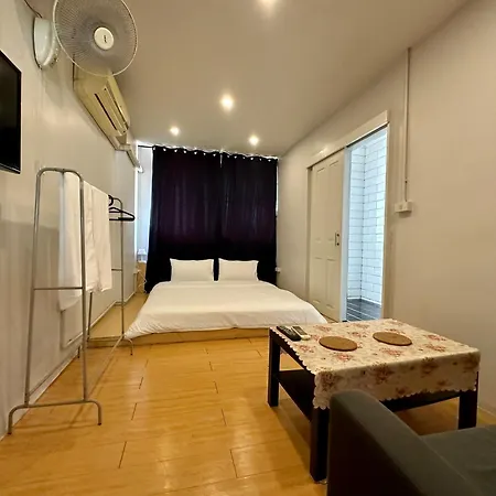 The Cute Silom Hostel Bangkok Extérieur photo