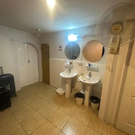 The Cute Silom Hostel Bangkok Extérieur photo