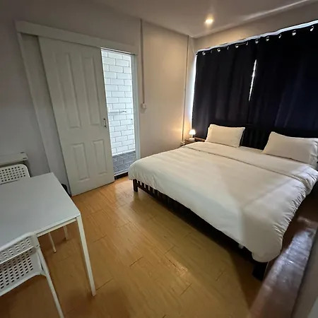 The Cute Silom Hostel Bangkok Extérieur photo